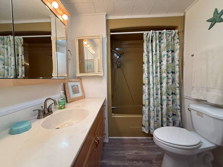 18 Date St a Bradenton, FL Mobile or Manufactured Home for Sale